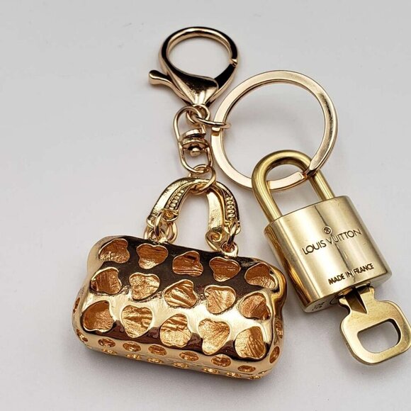 100% Auth Louis Vuitton Lock & Key with unbranded Bagcharm, Keycharm, Keychain - Picture 4 of 10
